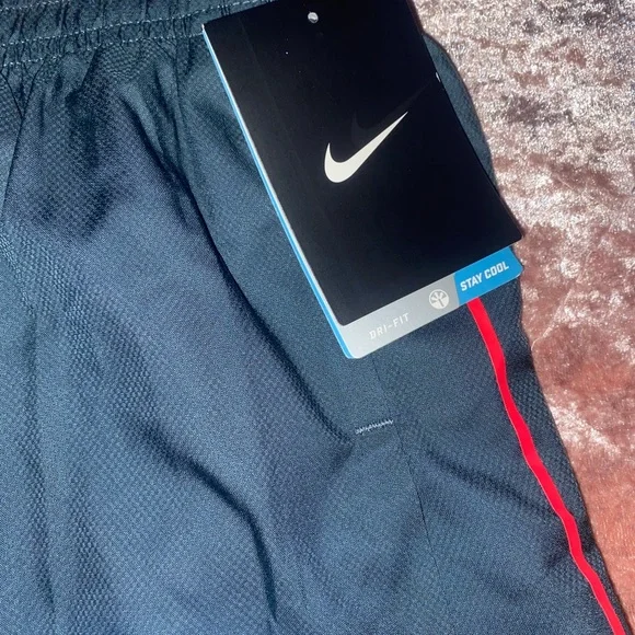 Nike Mens Shorts - Picture 6 of 8